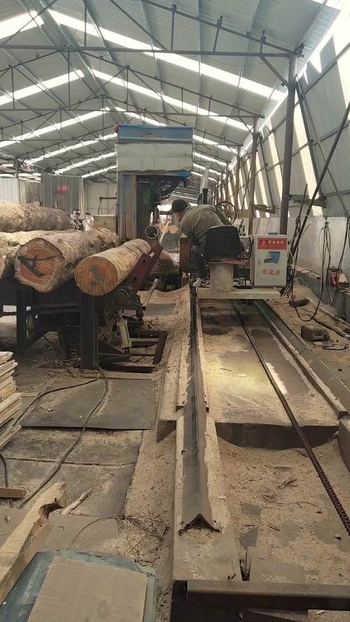 建筑木方与日用百货的跨界融合 批发市场的战略新思维
